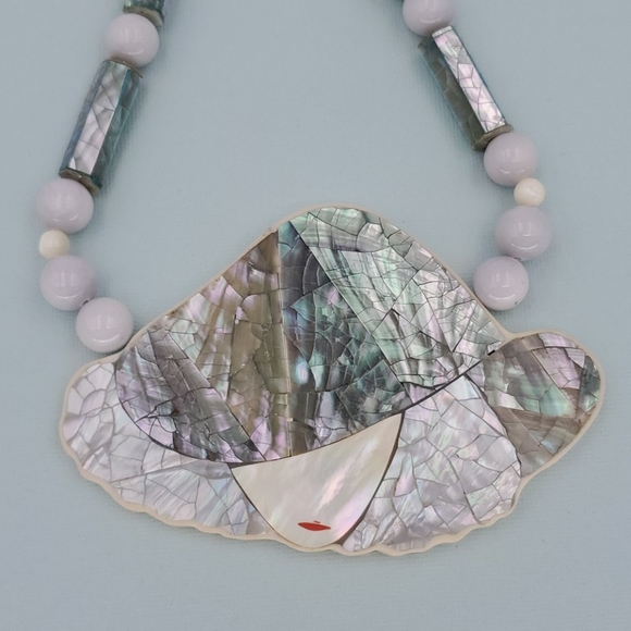 Karla Jordan Vintage Mother of Pearl Lady Necklace - Picture 8 of 10
